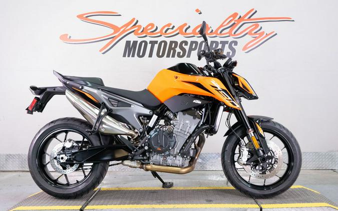 2023 KTM 790 Duke