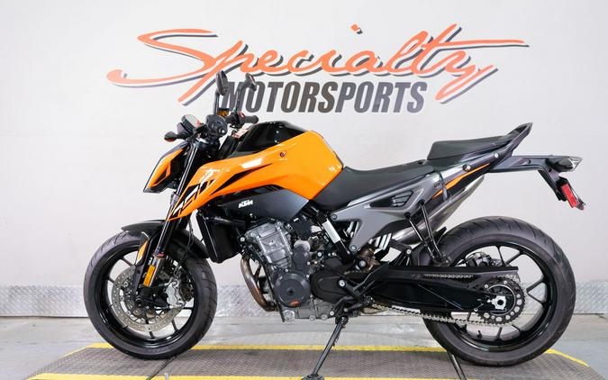 2023 KTM 790 Duke