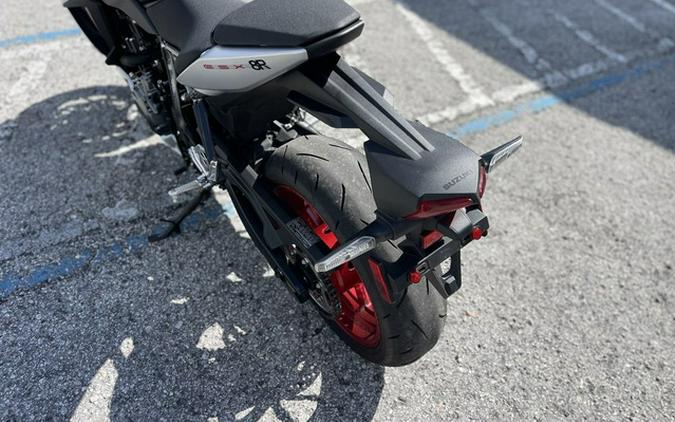 2024 Suzuki GSX 8R