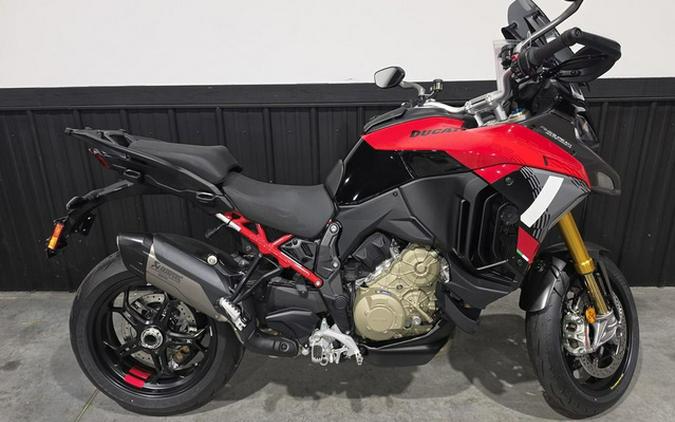 2026 Ducati Multistrada V4 S Travel & Radar Red