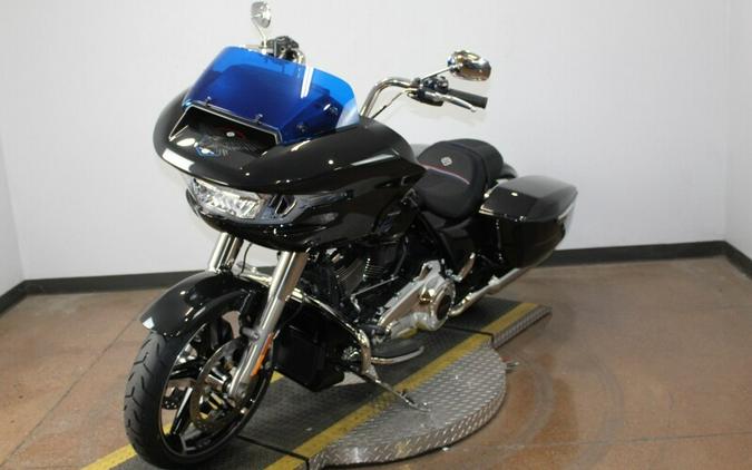 2026 Harley-Davidson® Road Glide® MIDNIGHT EMBER