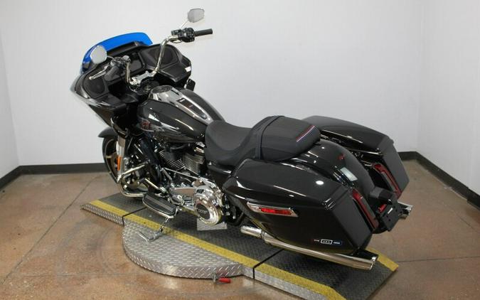 2026 Harley-Davidson® Road Glide® MIDNIGHT EMBER