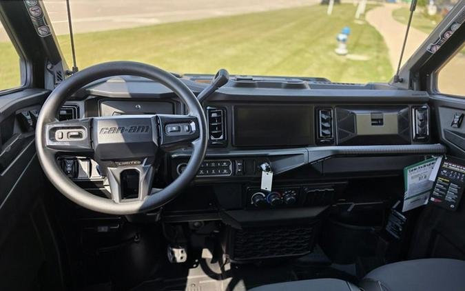 2026 Can-Am Defender MAX Limited HD11 Desert Tan & Carbon Black