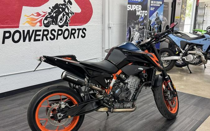 2023 KTM Duke 890 R