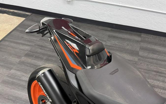 2023 KTM Duke 890 R