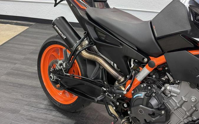 2023 KTM Duke 890 R
