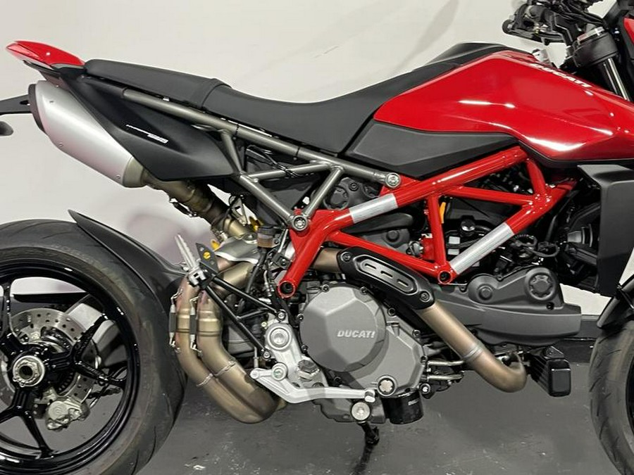 2023 Ducati Hypermotard 950 Ducati Red