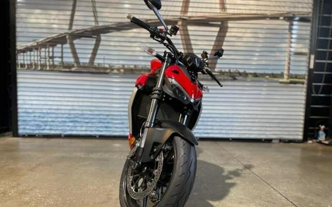 2024 Ducati Streetfighter V2 Red