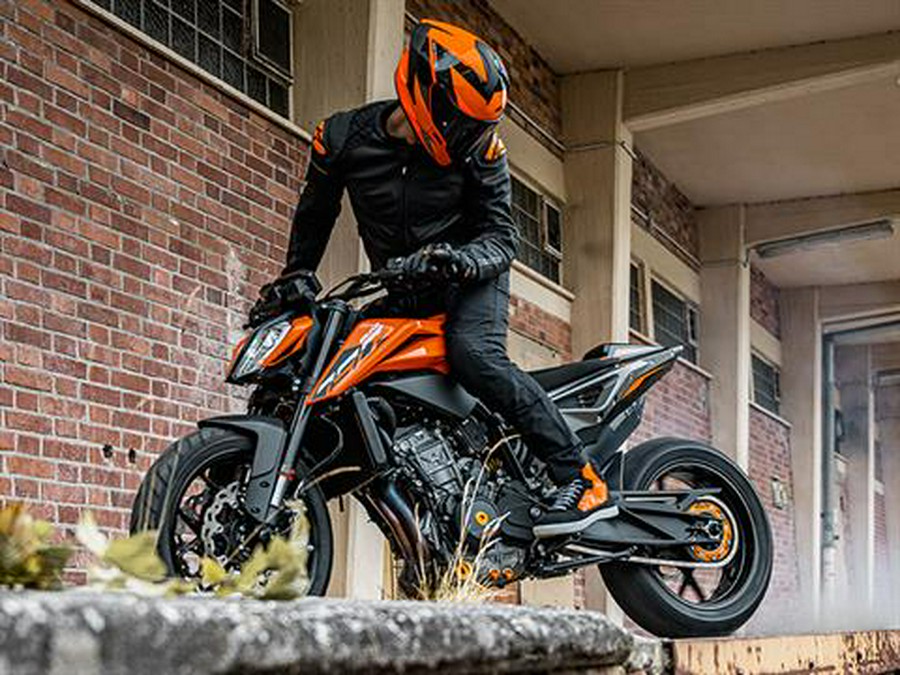 2024 KTM 790 Duke