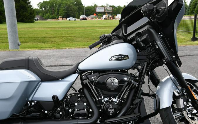 FLHX 2024 Street Glide®