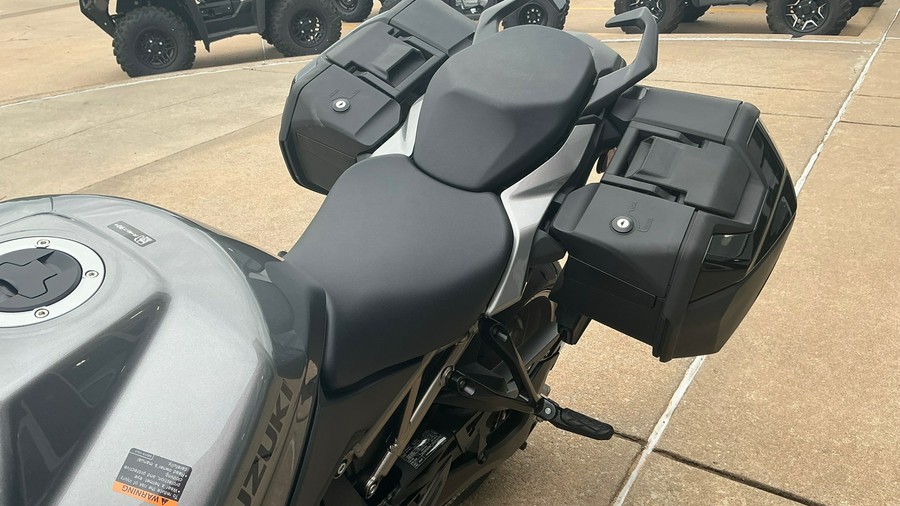 2025 Suzuki GSX-S1000GT+