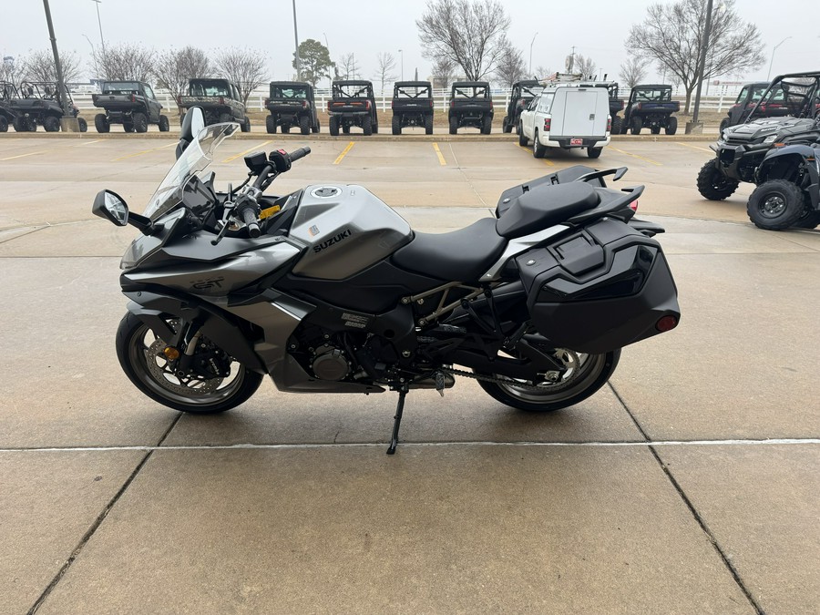 2025 Suzuki GSX-S 1000GT+