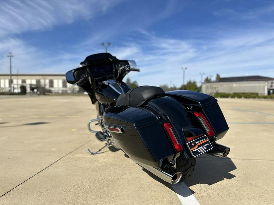 2025 Harley-Davidson® FLHX - Street Glide®