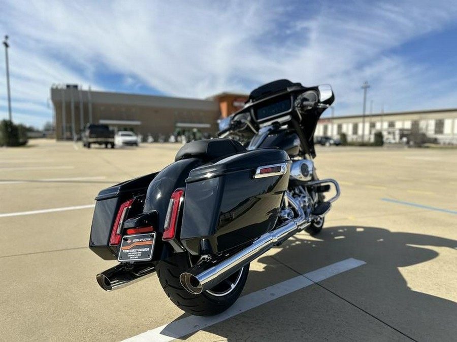 2025 Harley-Davidson® FLHX - Street Glide®