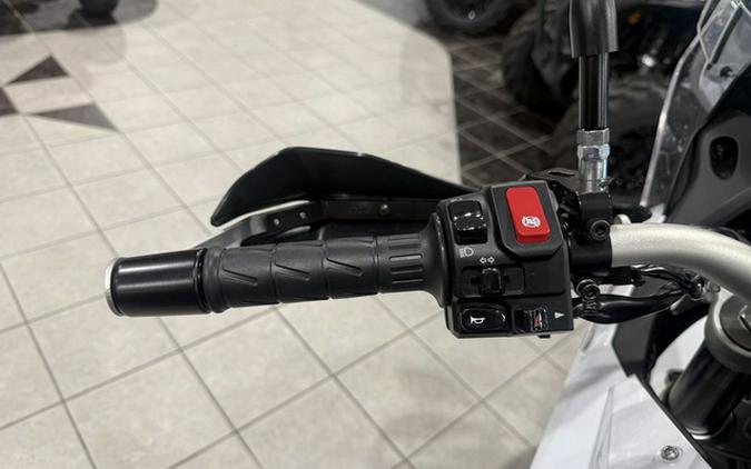 2026 Kawasaki KLE500 SE ABS
