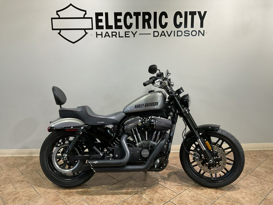 2016 Harley-Davidson® Roadster™ Two-Tone Billet Silver/Vivid Black & Burgundy Pinstripe XL1200CX