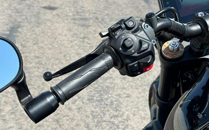 2025 Yamaha XSR900