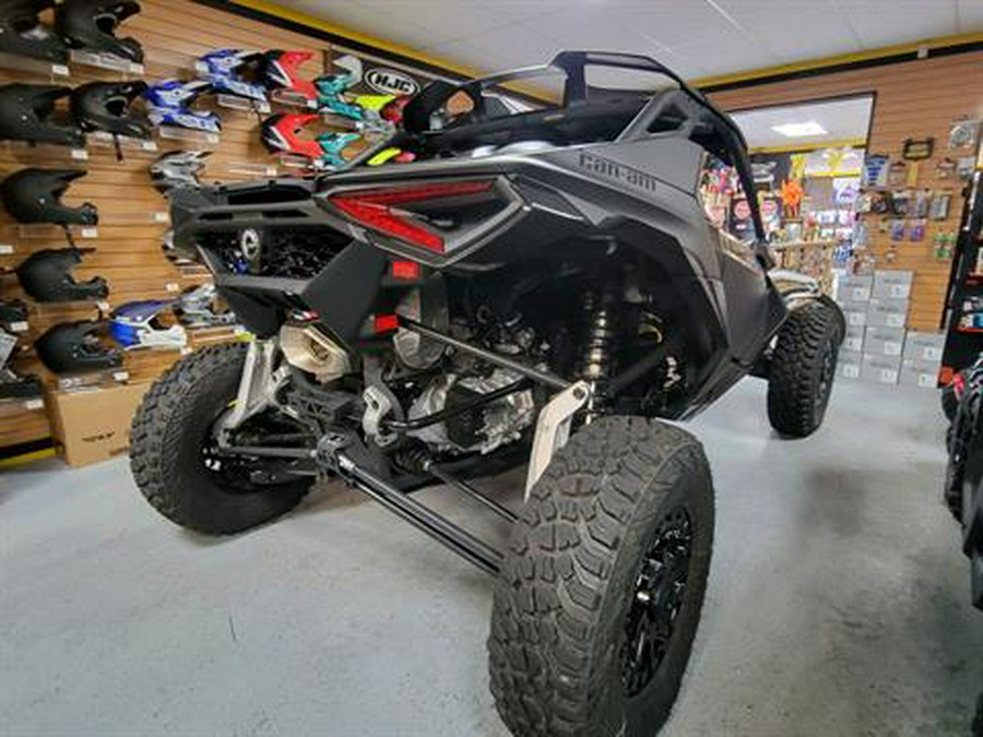 2024 Can-Am Maverick R X RS with Smart-Shox