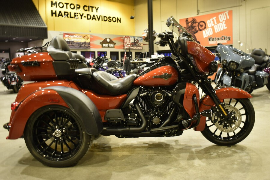 2025 Harley-Davidson Tri Glide Ultra FLHTCUTG