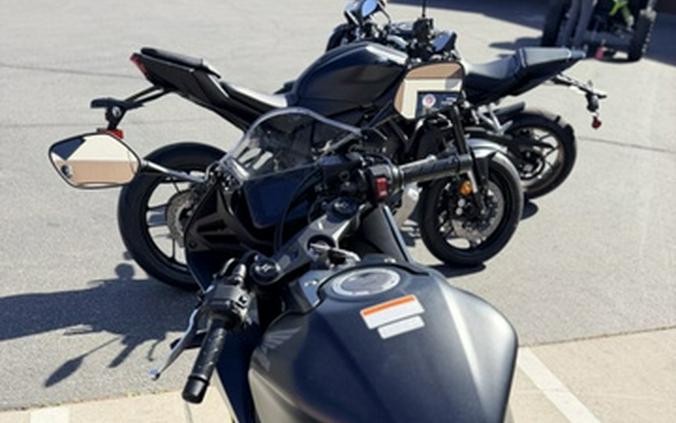 2026 Honda CBR650R E-Clutch