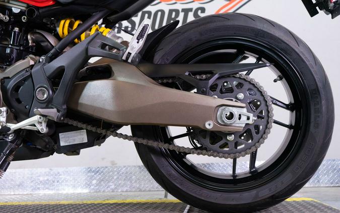 2016 Ducati Monster 821 Stripe