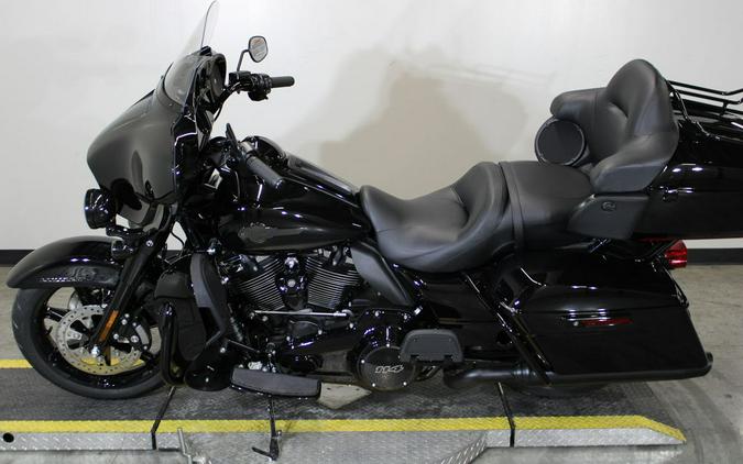 2023 Harley-Davidson® FLHTK - Ultra Limited