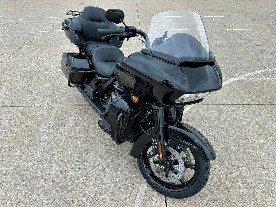 2024 Harley-Davidson Road Glide Limited Vivid Black