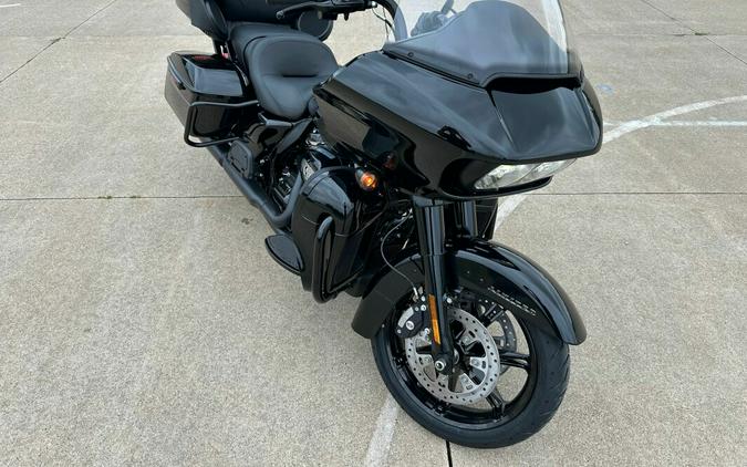 2024 Harley-Davidson Road Glide Limited Vivid Black