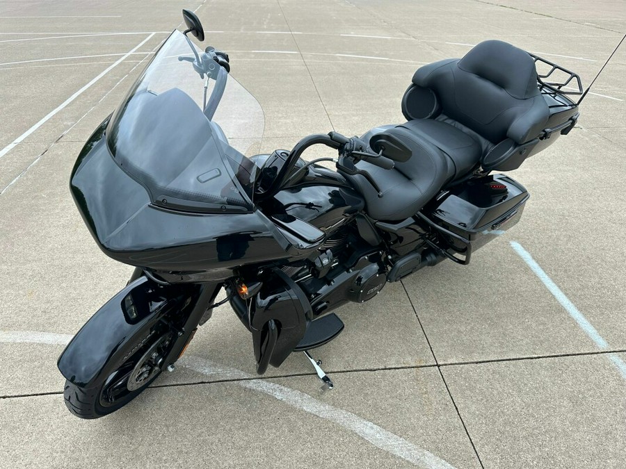 2024 Harley-Davidson Road Glide Limited Vivid Black