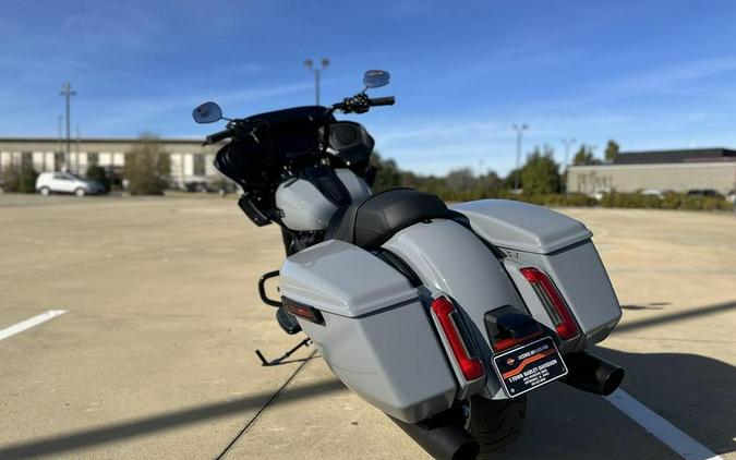 2026 Harley-Davidson® FLTRX - Road Glide®