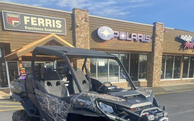 2026 Can-Am® Commander X mr 1000R Dark Wildland Camo