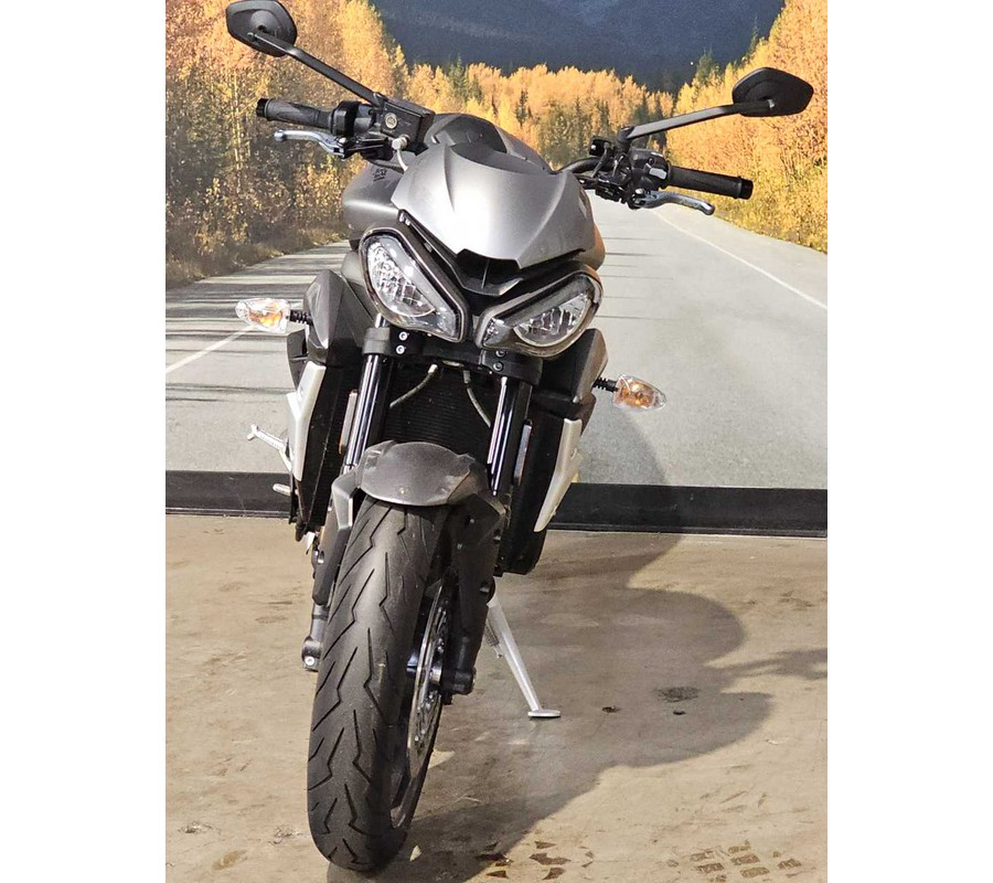 2022 TRIUMPH STREET TRIPLE R