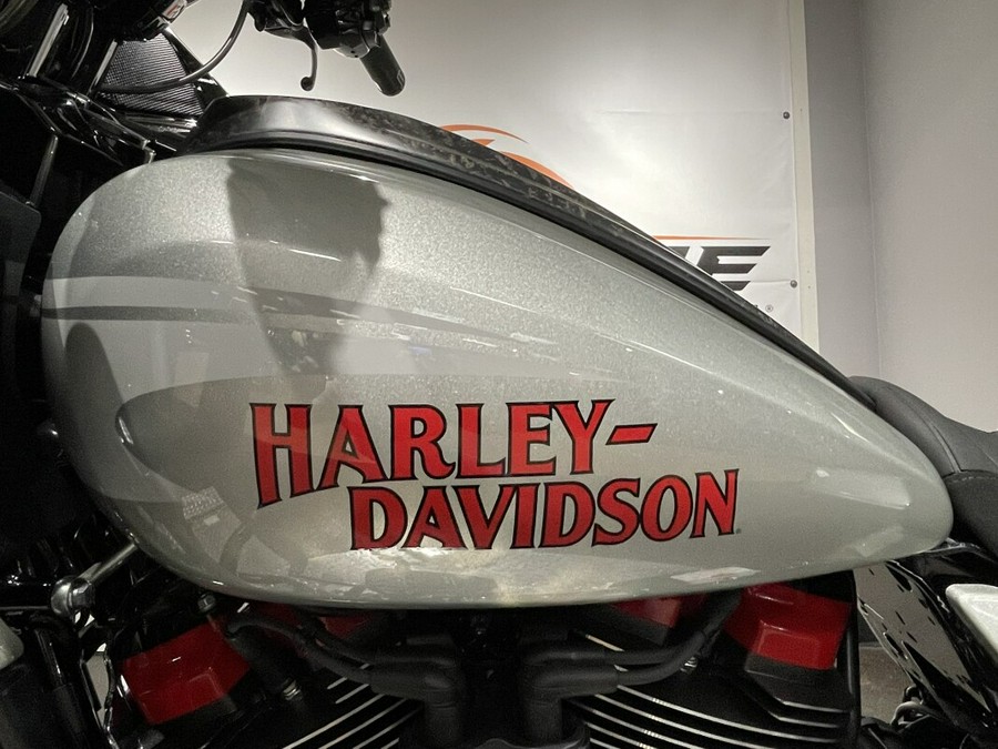 2025 Harley-Davidson® CVO™ Road Glide® ST