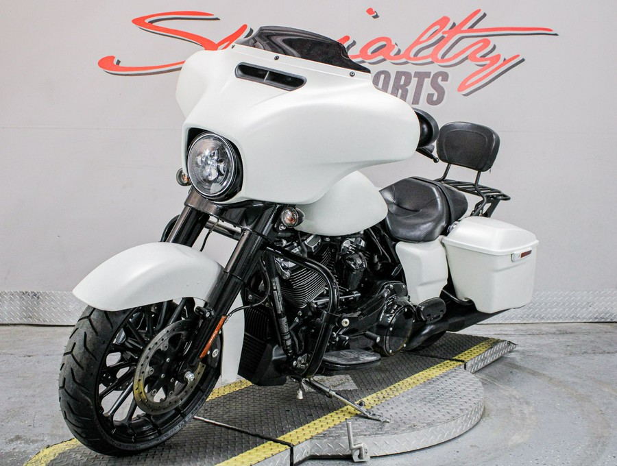 2018 Harley-Davidson Street Glide® Special