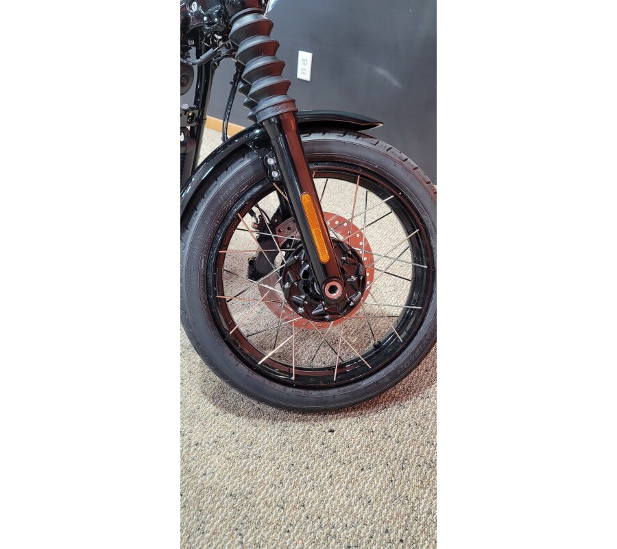 FXBB 2025 Street Bob™