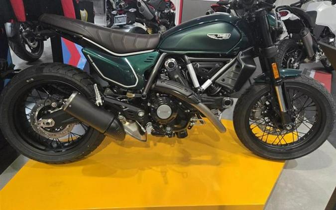 2026 Ducati Scrambler 800 ICON