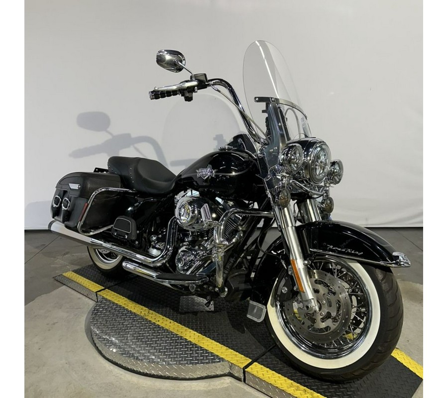 2011 Harley-Davidson® FLHRC - Road King® Classic