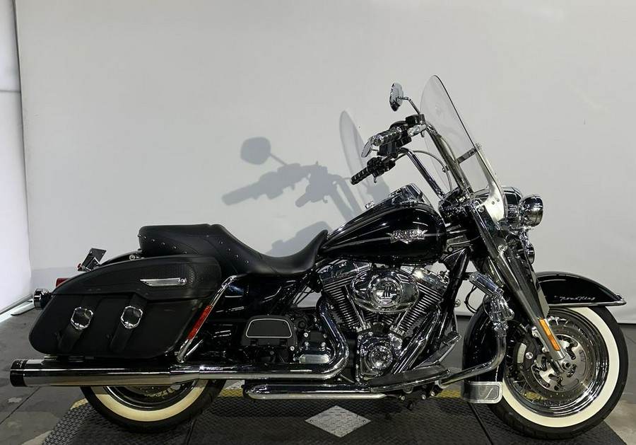 2011 Harley-Davidson® FLHRC - Road King® Classic