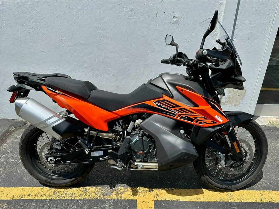 2022 KTM 890 ADVENTURE