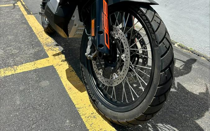 2022 KTM 890 ADVENTURE