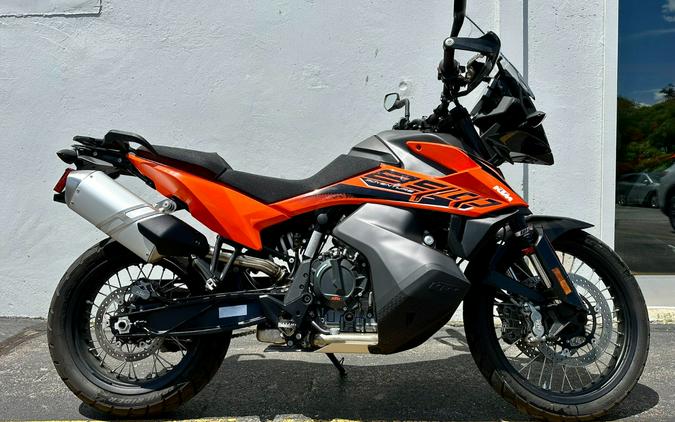 2022 KTM 890 ADVENTURE