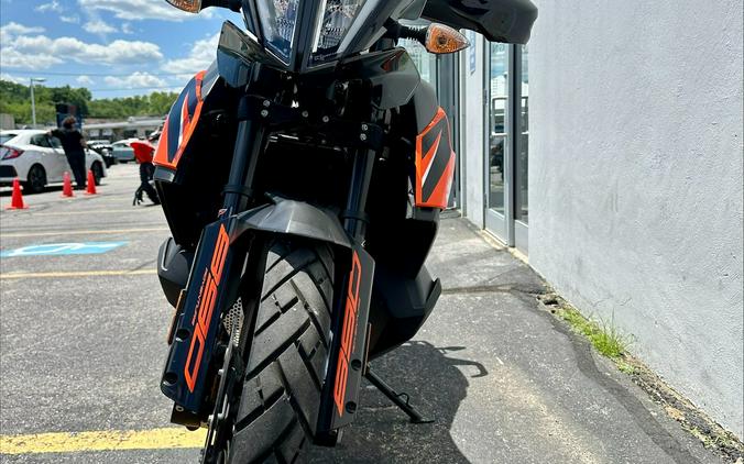 2022 KTM 890 ADVENTURE