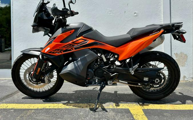 2022 KTM 890 ADVENTURE