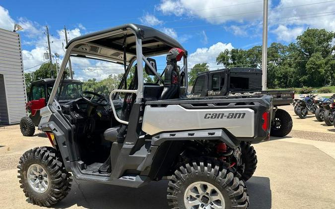 2024 Can-Am® Defender X mr HD10