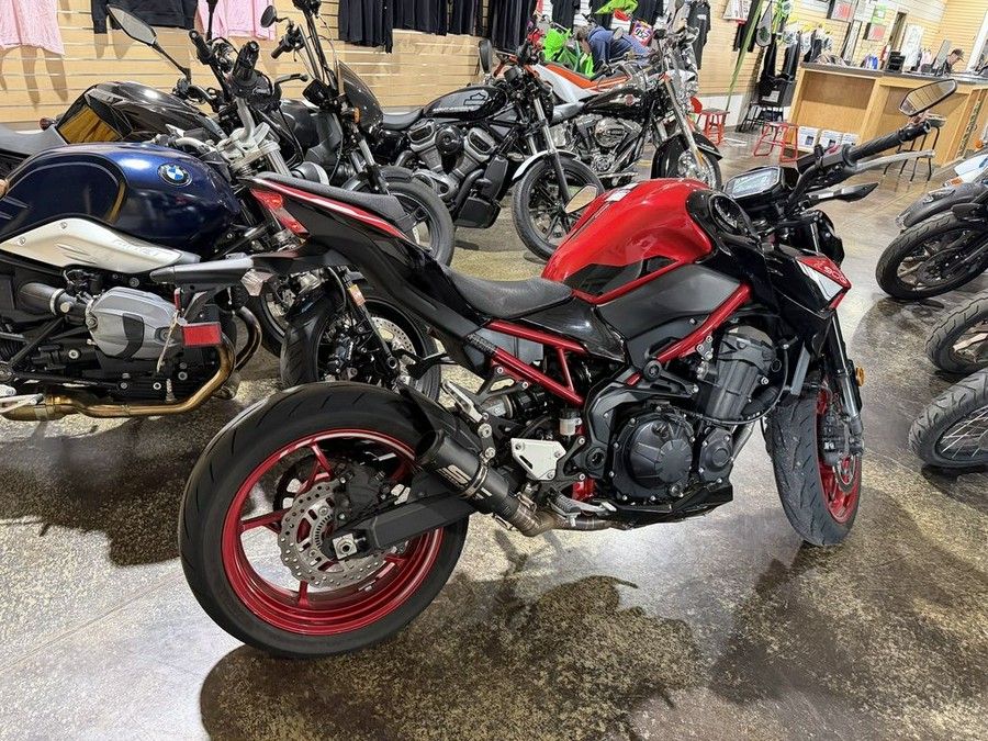 2024 Kawasaki Z900 ABS Candy Persimmon Red/Ebony
