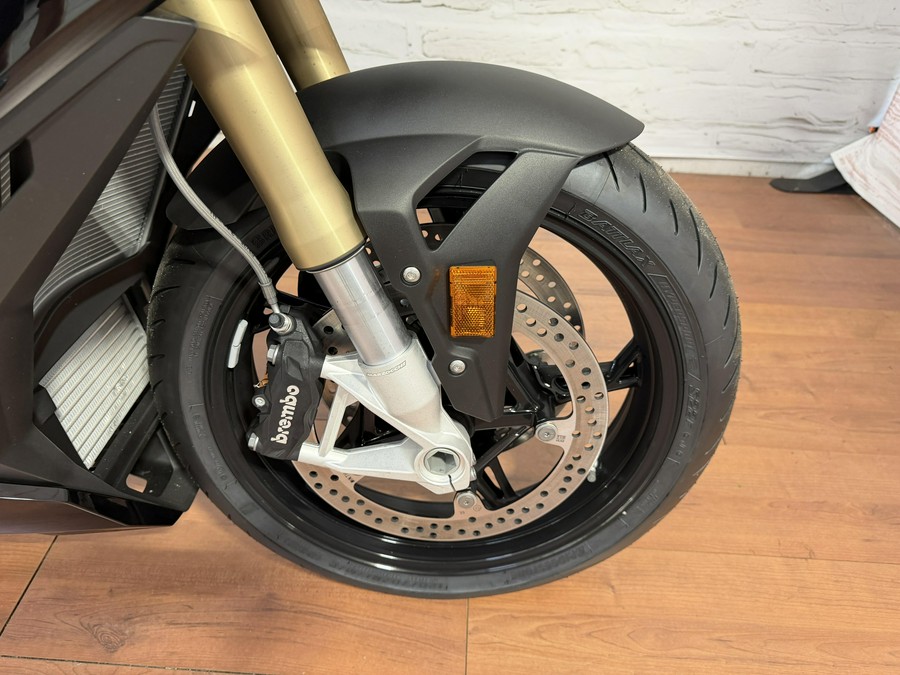 2026 BMW S 1000 R