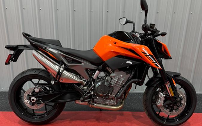 2024 KTM 790 Duke