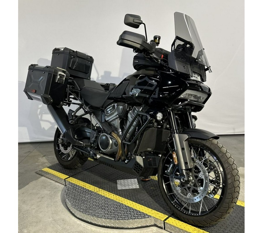 2023 Harley-Davidson® RA1250 - Pan America™ 1250