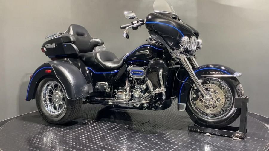 2020 Harley-Davidson® FLHTCUTG - Tri Glide® Ultra