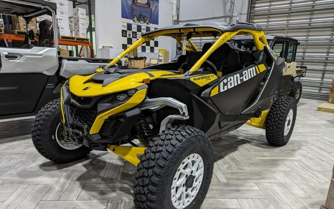 2024 Can-Am Maverick R X Triple Black